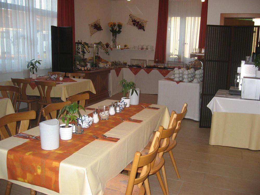 Business Hotel Boblingen-Sindelfingen Εξωτερικό φωτογραφία